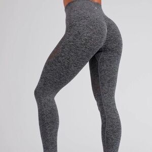 BuffBunny Recharge Seamless Legging Tights activewear 
Granite Medium M workout